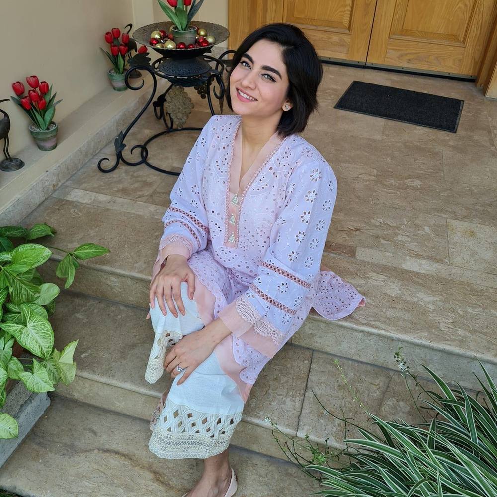 Meet your Posher, Mishaal